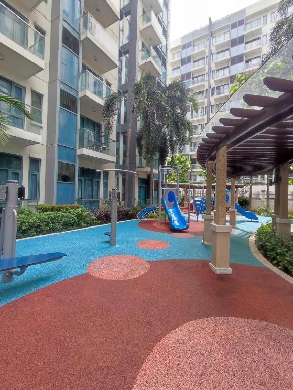 Two Palmtree Villas Newport Boulevard Near Naia 3 Pasay City Manila Kültér fotó