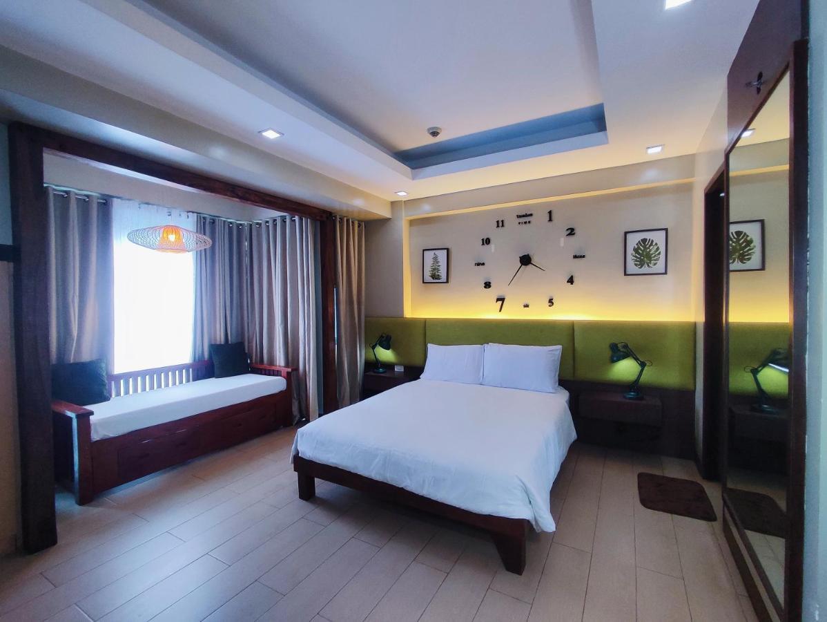 Two Palmtree Villas Newport Boulevard Near Naia 3 Pasay City Manila Kültér fotó